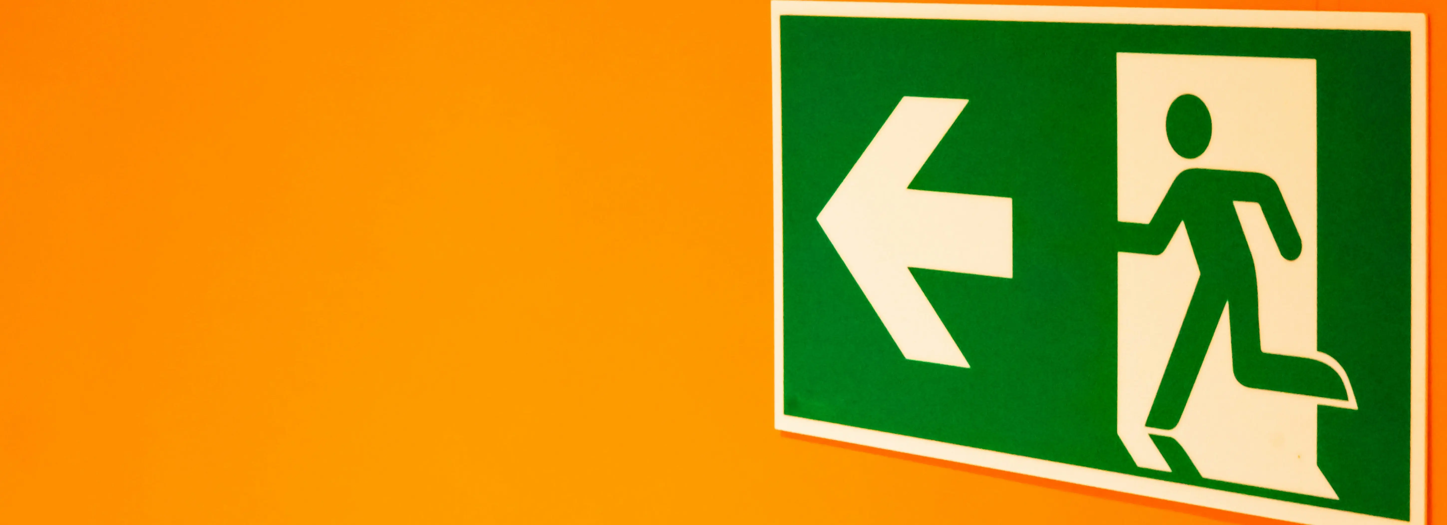 Escaping Aggregation: Traceless Linkers for Hydrophobic Peptides